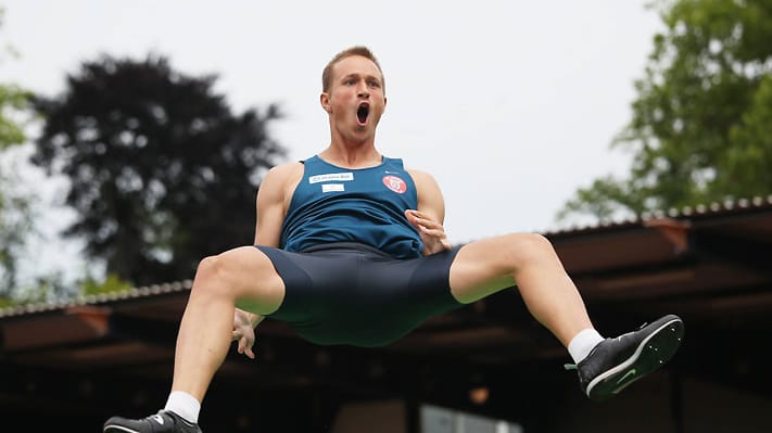 Auf Gold im Zehnkampf scheint Ashton Eaton aus den USA abonniert zu sein. Aber Michael Schrader (im Bild), Zweiter bei der WM 2013, ist einer der heißen Kandidaten auf eine der beiden anderen Medaillen. Die Entscheidung fällt am 29. August um 14.10 Uhr im 1500m-Lauf.