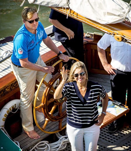 Gemeinsam mit den Kindern nahmen der niederländische König Willem-Alexander und seine Frau Máxima an der "Sail 2015" in Amsterdam teil, die vom 19. bis zum 29. August stattfand.