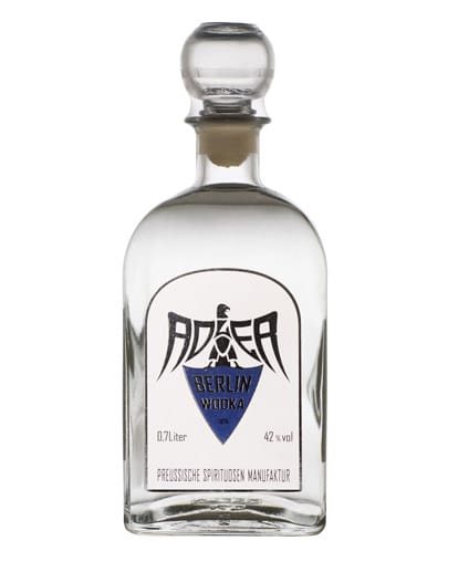 Adler Wodka stammt aus Berlin und wird aus Weizen hergestellt.