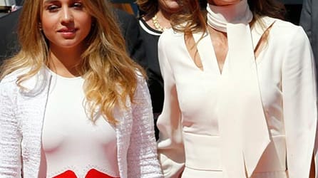 Die Stilsicherheit hat die junge Prinzessin von der Mama gelernt.