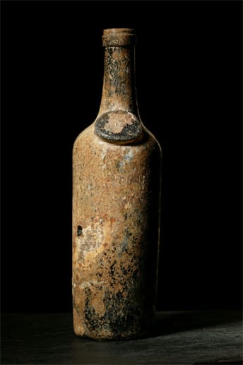 Diese Flasche Haut-Brion wird auf 1855 datiert. Damals klassifizierten die Weinhändler von Bordeaux ihre Gewächse – und legten den Grundstein für die eigene Legende. Château Haut-Brion erhielt die höchste Wertung "Premier Grand Cru classé".