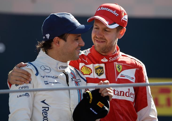 Auf Platz drei kommt für die Italiener ein alter Bekannter ins Ziel: Felipe Massa, der lange Jahre an der Seite von Michael Schumacher bei Ferrari im Cockpit saß.
