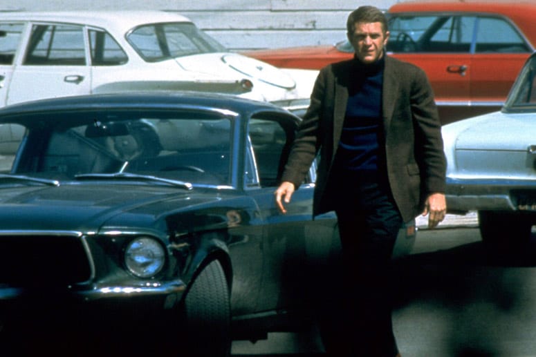 Wer Filme mag, in denen Gespräche zwischen den Hauptdarstellern nicht so wichtig sind wie das Quietschen der Reifen oder das Motorengeräusch PS-starker Boliden, der bekommt hier zehn Film-Tipps: Mit dabei Bullitt, ein Klassiker aus dem Jahr 1968, in dem Steve McQueen, der den Polizisten Frank Bullitt spielt, demonstriert, wie cool Autofahren aussehen kann.