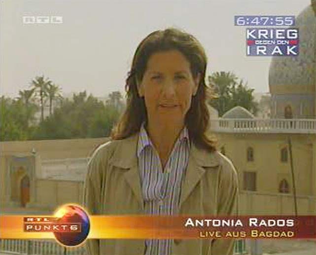 Dank der österreichischen Investigativ-Journalistin Antonia Rados berichtete "RTL aktuell" stets detailliert über Konflikte in der arabischen Welt. Auch während des Irak-Krieges von 2003 lieferte sie für die Sendung Informationen aus erster Hand. Nach einem kurzen Ausflug zum ZDF kehrte Rados Anfang 2009 wieder zu RTL zurück.