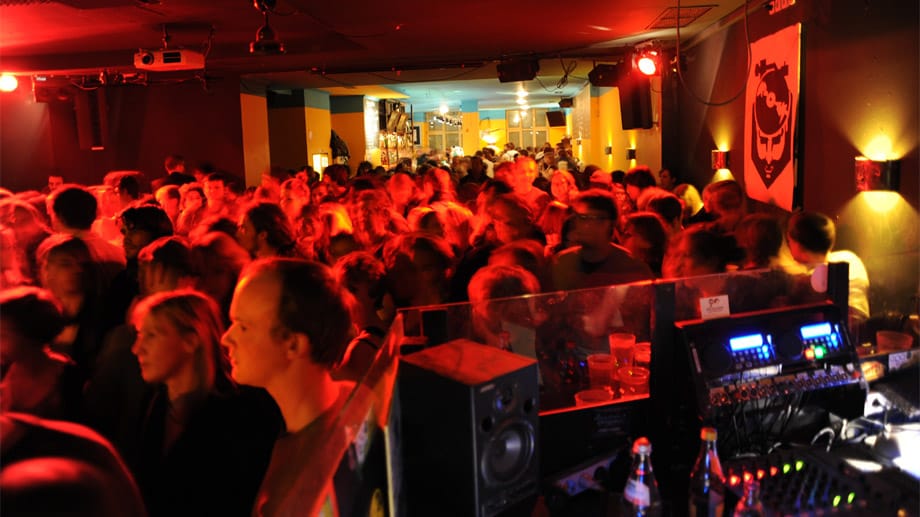Die älteste Party nach der Wiesn findet im Alternativ-Club "Substanz" in der Ruppertstraße statt. Gute Drinks, Grooves vom Feinsten.