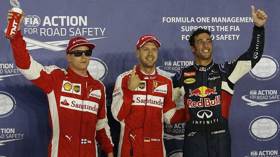 Vettels Ex-Teamkollege Daniel Ricciardo (re.) wird Zweiter, Kimi Räikkönen (li.) Dritter.