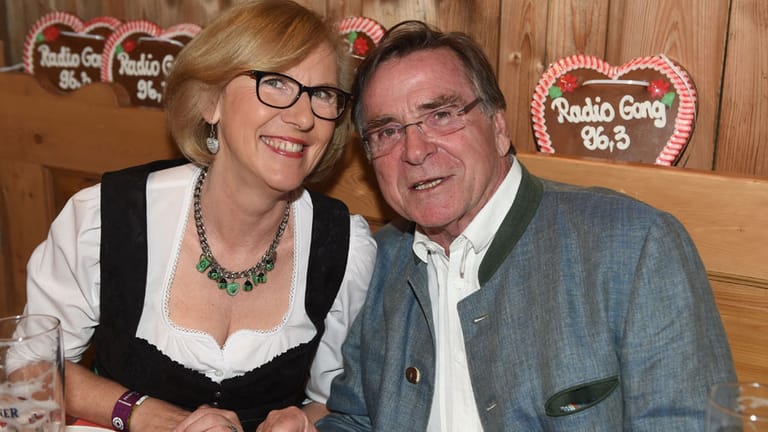 Alte Hasen im Wiesn-Universum sind Schauspieler Elmar Wepper und seine Frau Anita.
