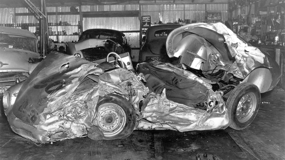 Um das Unglücksauto rankten sich bald viele Mythen: Der Auto-Schrauber George Barris aus Hollywood erstand den Schrotthaufen für 2500 Dollar.