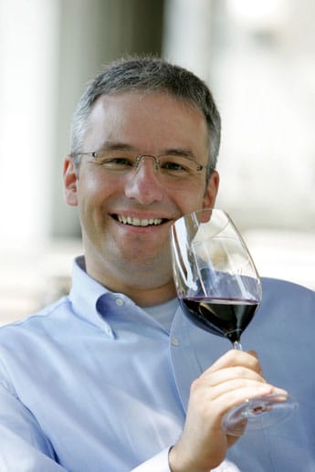 Der "Master of Wine" (MW) Markus Del Monego begleitet seit über 25 Jahren die Entwicklung des deutschen Pinot Noir und staunt: "Die Winzer haben sich vom Burgund emanzipiert und einen eigenständigen Stil entwickelt."