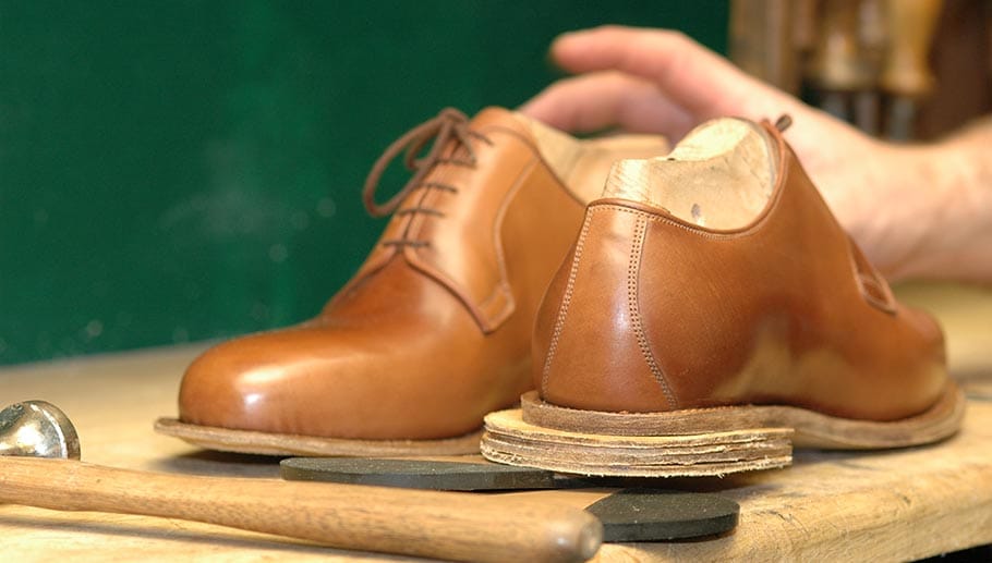 "Drei Dinge sind für den Kunden wichtig, wenn er sich diesen Wertgegenstand kauft: Der Schuh muss gut passen, lange halten und soll gut aussehen", sagt Geschäftsführer Martin Stoya.