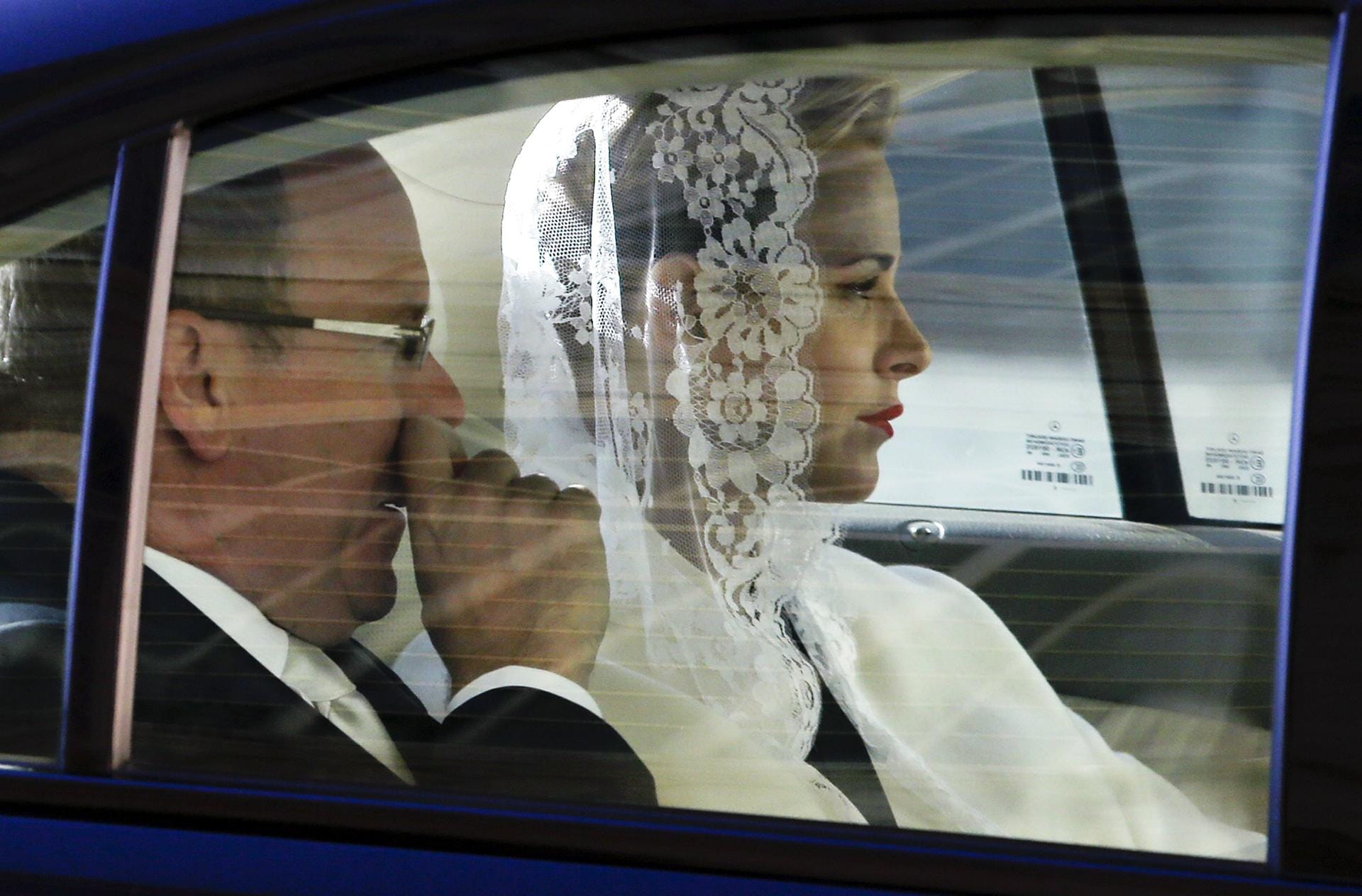 Das Paar war in einer dunklen Limousine direkt zum Vatikan in Rom gefahren worden.