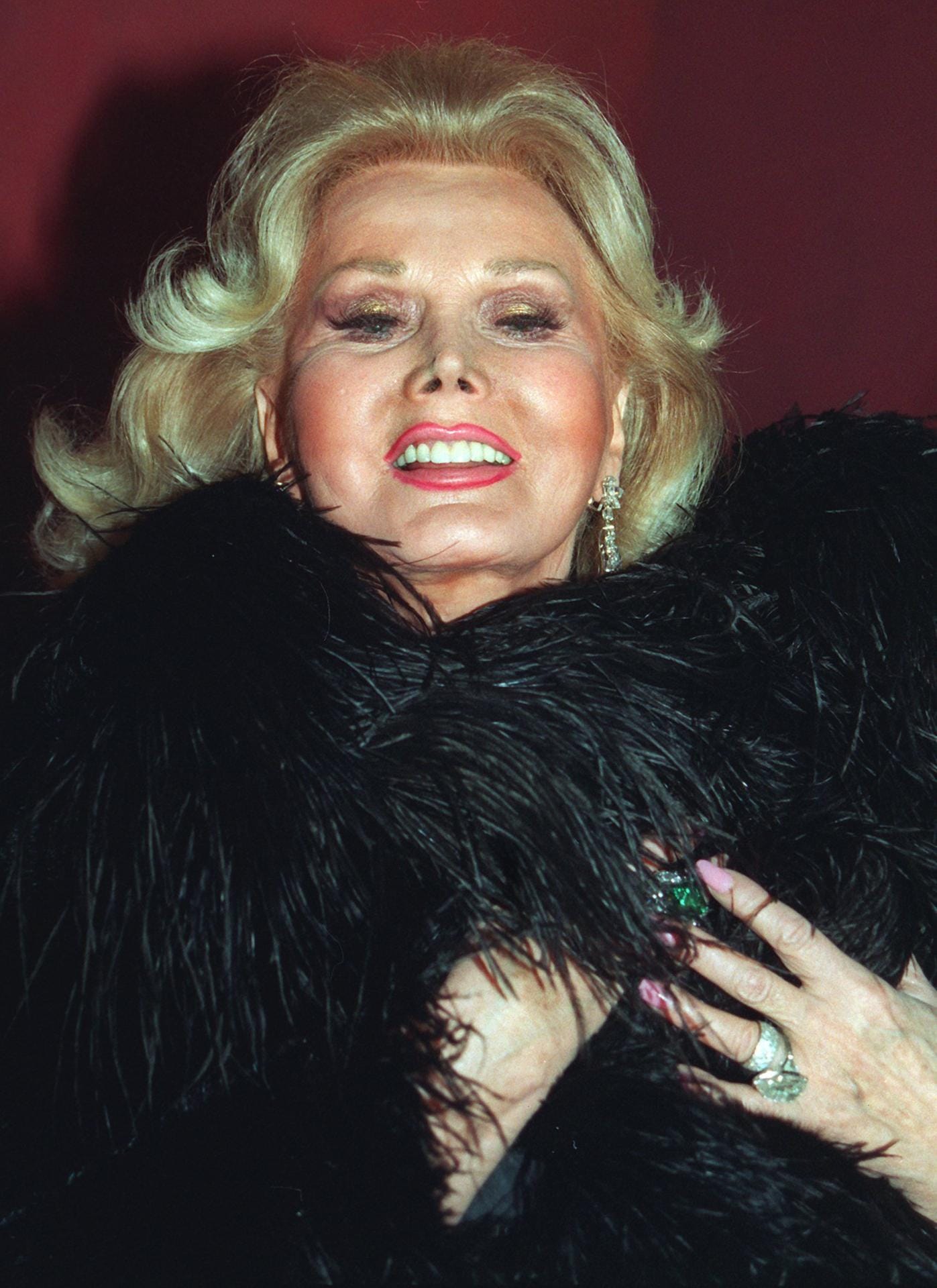 Die Hollywood-Diva - fotografiert im Jahre 1994. Damals war sie 77 Jahre alt.