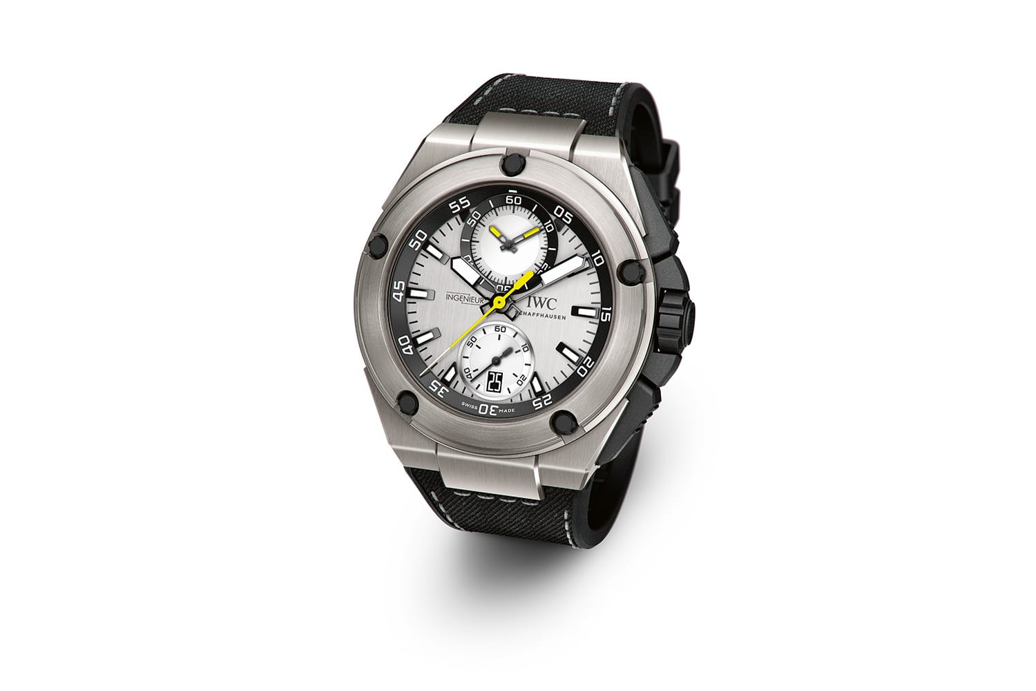 Die IWC-Uhr Ingenieur Chronograph Edition "Nico Rosberg" liegt bei etwa 12.600 Euro.