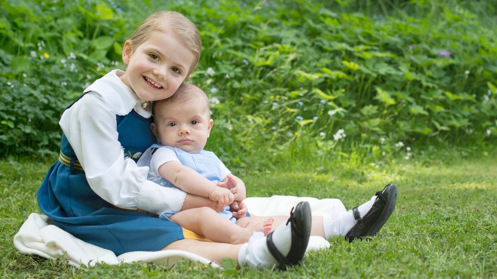 Prinzessin Estelle und Prinz Oscar am schwedischen Nationalfeiertag 2016.