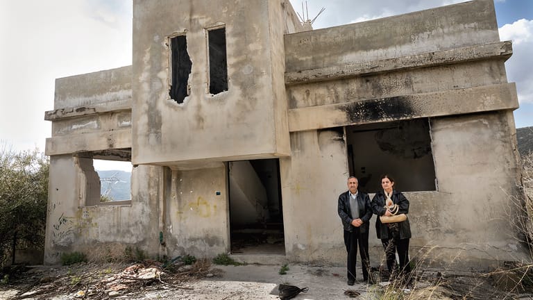 Das zerstörte Wohnhaus vom Ingenieur Spiro Hanna al Qasi und seiner Ehefrau Ramsa Qaroum al Qasi: Eine Rebellengruppe der al-Nusra-Front vertrieb das Ehepaar 2012 aus dem Wohnhaus.