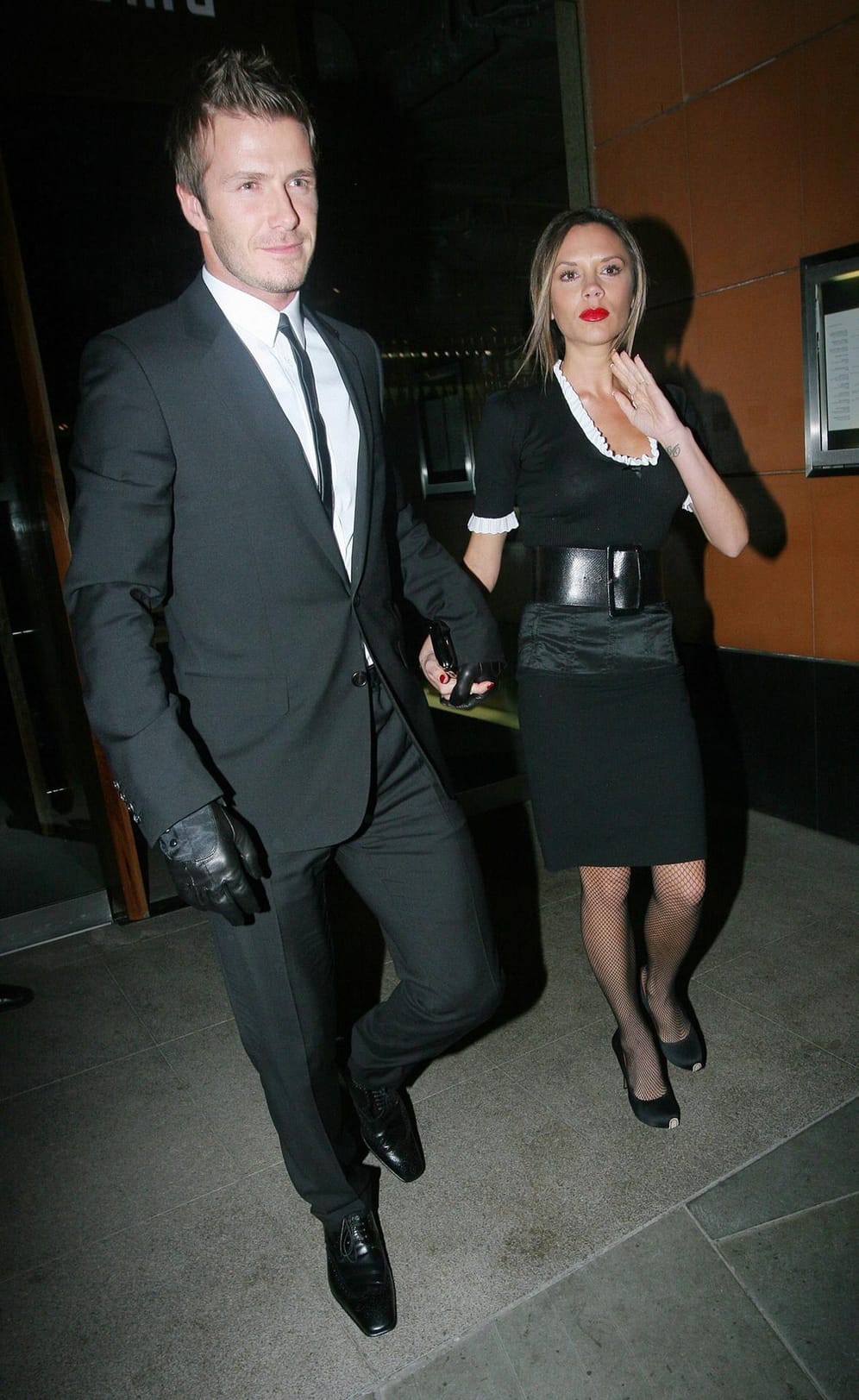 Rote Lippen soll man küssen: Auch beim Date mit Ehemann David Beckham setzte die Sängerin auf ihren Kussmund.