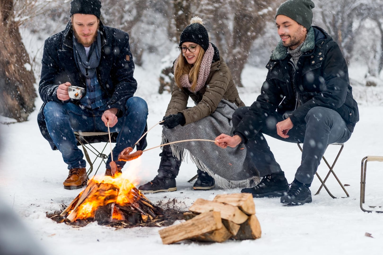 Um beim Wintergrillen richtig Spaß zu haben, muss man einiges beachten.