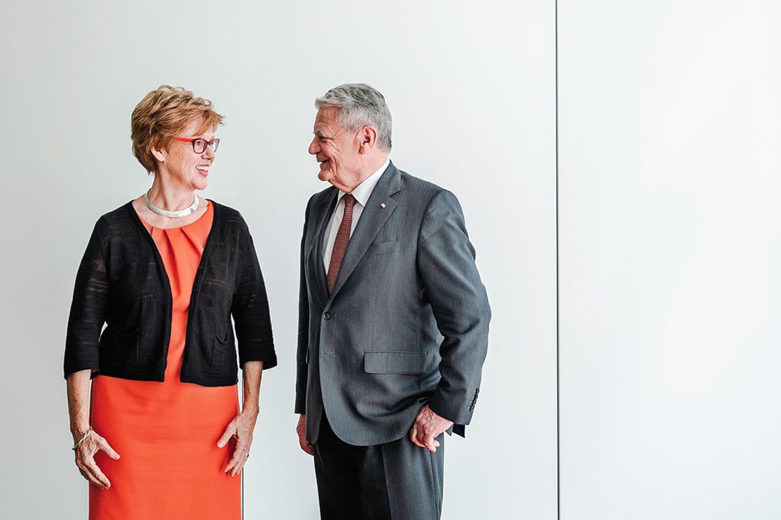 Joachim Gauck und Cornelia Füllkrug-Weitzel, fotografiert am 04.07.2018 im Berliner Humboldt-Carreé.