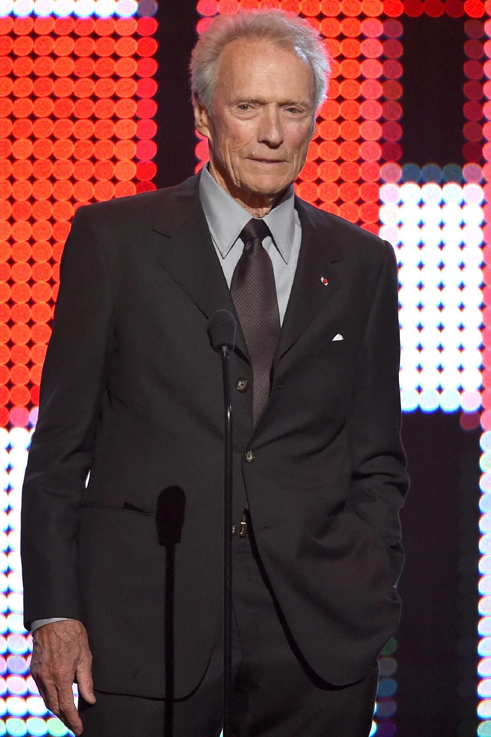 Clint Eastwood: Der Schauspieler ist 1996 mit 66 Jahren zum achten Mal Vater geworden.