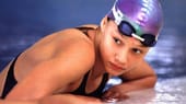 1992: Im Alter von 14 Jahren gelang ihr der erste Weltcup-Sieg.