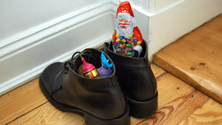 Nikolaus: Ein Weihnachtsmann aus Schokolade wird gerne verschenkt.