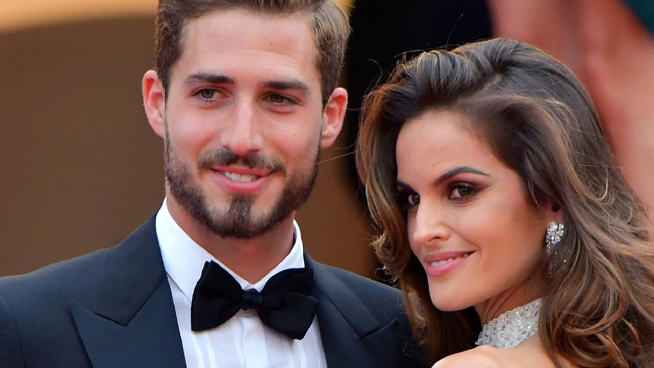 Izabel Goulart und Kevin Trapp: Seit 2017 sind der Fußballer und das "Victoria's Secret"-Model offiziell ein Paar. Ein Jahr später verlobten sich die beiden.