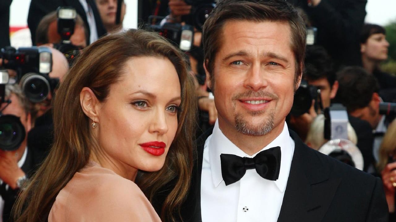 Angelina Jolie und Brad Pitt: 2014 heirateten die beiden Schauspieler. Nach der Trennung im Jahr 2016, folgte 2019 die Scheidung. Einige Streitpunkte waren das Sorgerecht für die Kinder, Unterhaltszahlungen, sowie Brad Pitts Drogen-, Alkohol- und Gewaltprobleme.