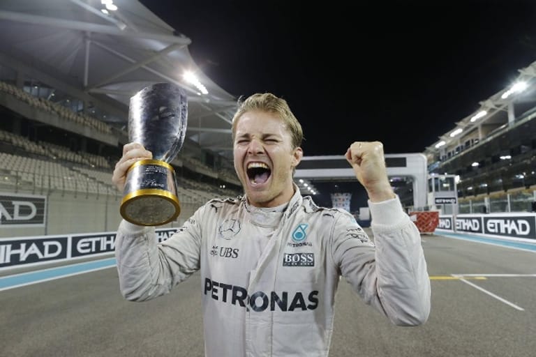 Nach einer turbulenten Saison 2016 setze sich Nico Rosberg mit 5 Punkten Vorsprung gegen Team-Kollege Lewis Hamilton durch und wurde Formel-1-Weltmeister. Damit ist er der dritte deutsche Formel-1-Fahrer mit Weltmeistertitel, nach Michael Schuhmacher und Sebastian Vettel.