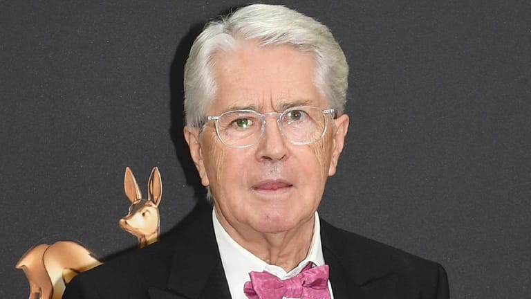 Frank Elstner: Heute ist er nur noch selten im TV zu sehen. Im Jahr 2019 machte er seine Parkinson-Erkrankung öffentlich.