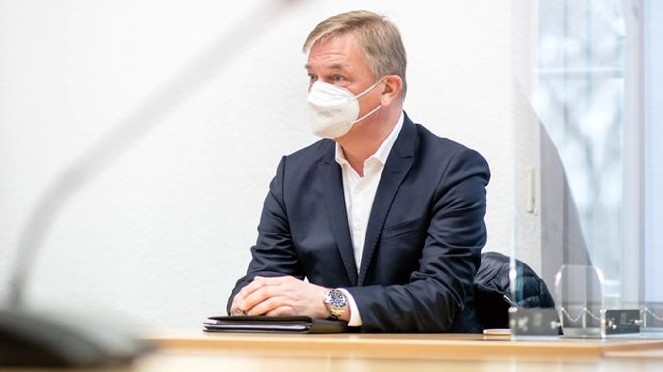Untreue-Prozess gegen Ex-EWE-Chef Brückmann