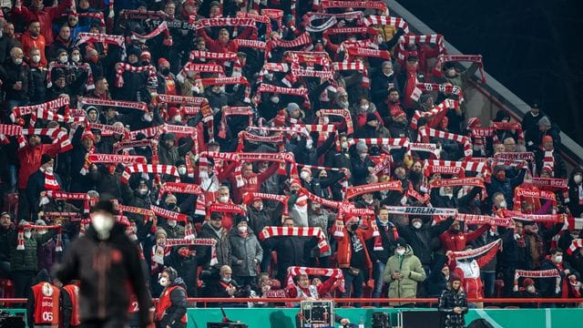 Beim Spiel gegen den 1. Beim Spiel gegen den 1.