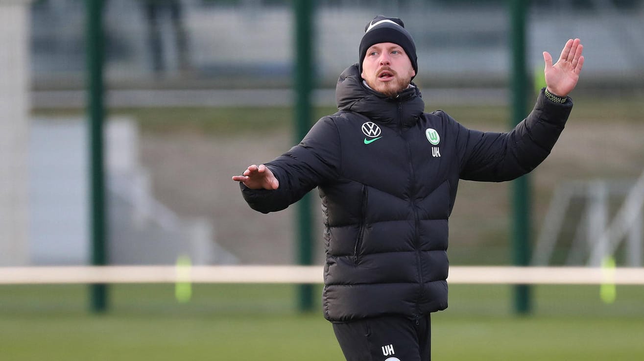 Vincent Heilmann: Der Wolfsburger Assistent steht am Wochenende als "Leitwolf" an der Seitenlinie. Vincent Heilmann: Der Wolfsburger Assistent steht am Wochenende als "Leitwolf" an der Seitenlinie.
