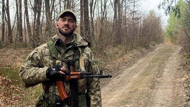 Dmytro Dikussar in der Uniform der ukrainischen Streitkräfte.