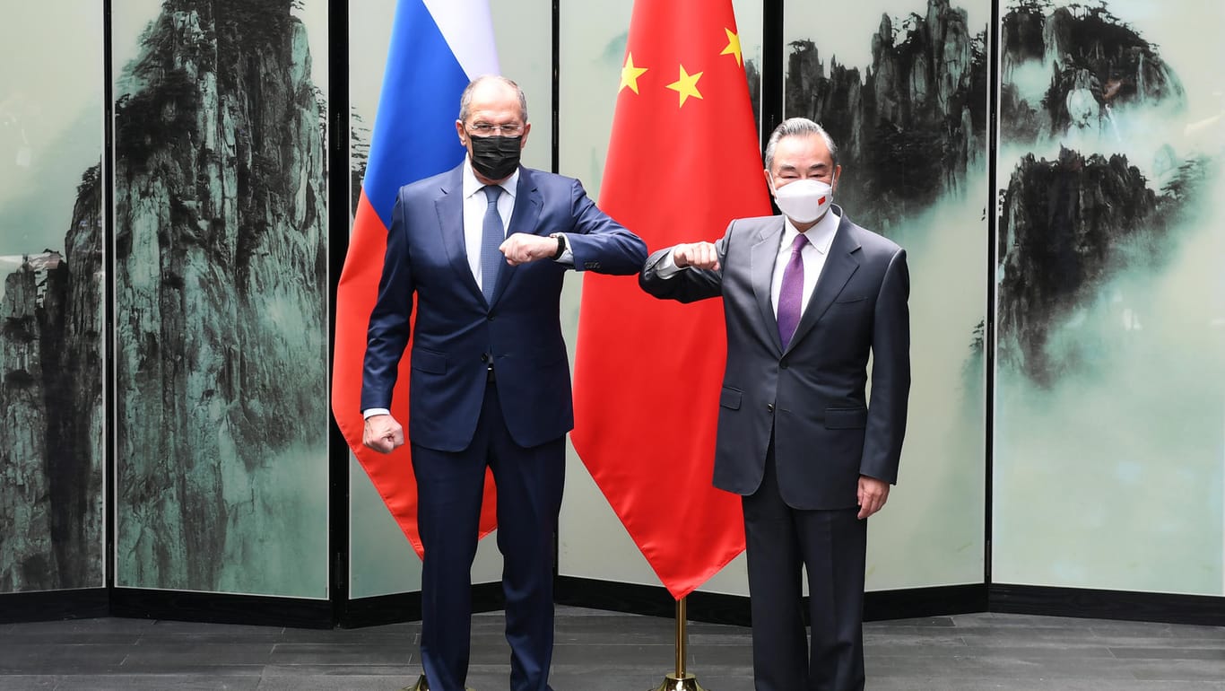 Sergei Lawrow und Wang Yi: Die Außenminister Russlands und China hatten zuletzt ihre Geschlossenheit betont.