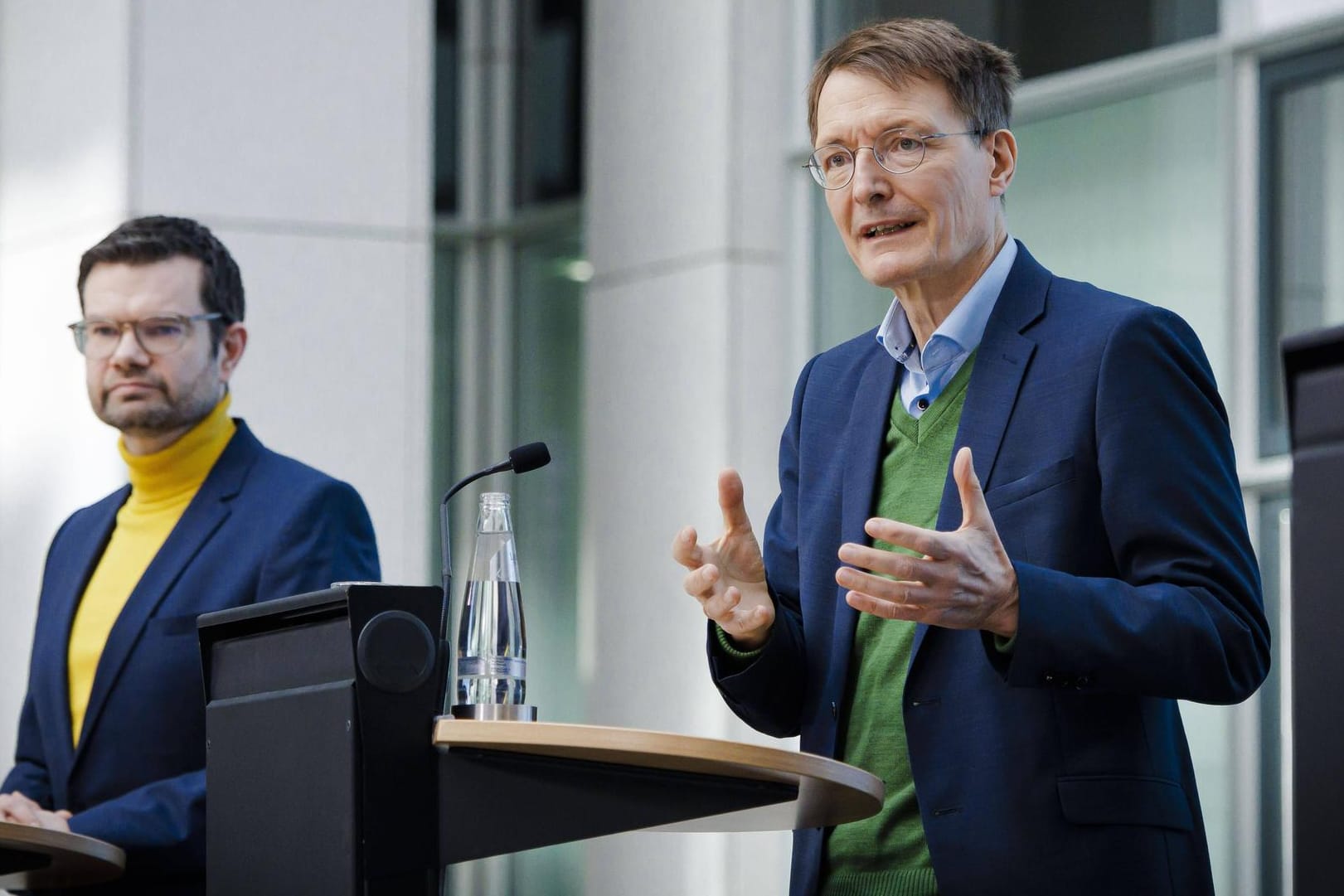 Justizminister Marco Buschmann hat sich gegen Gesundheitsminister Karl Lauterbach durchgesetzt.