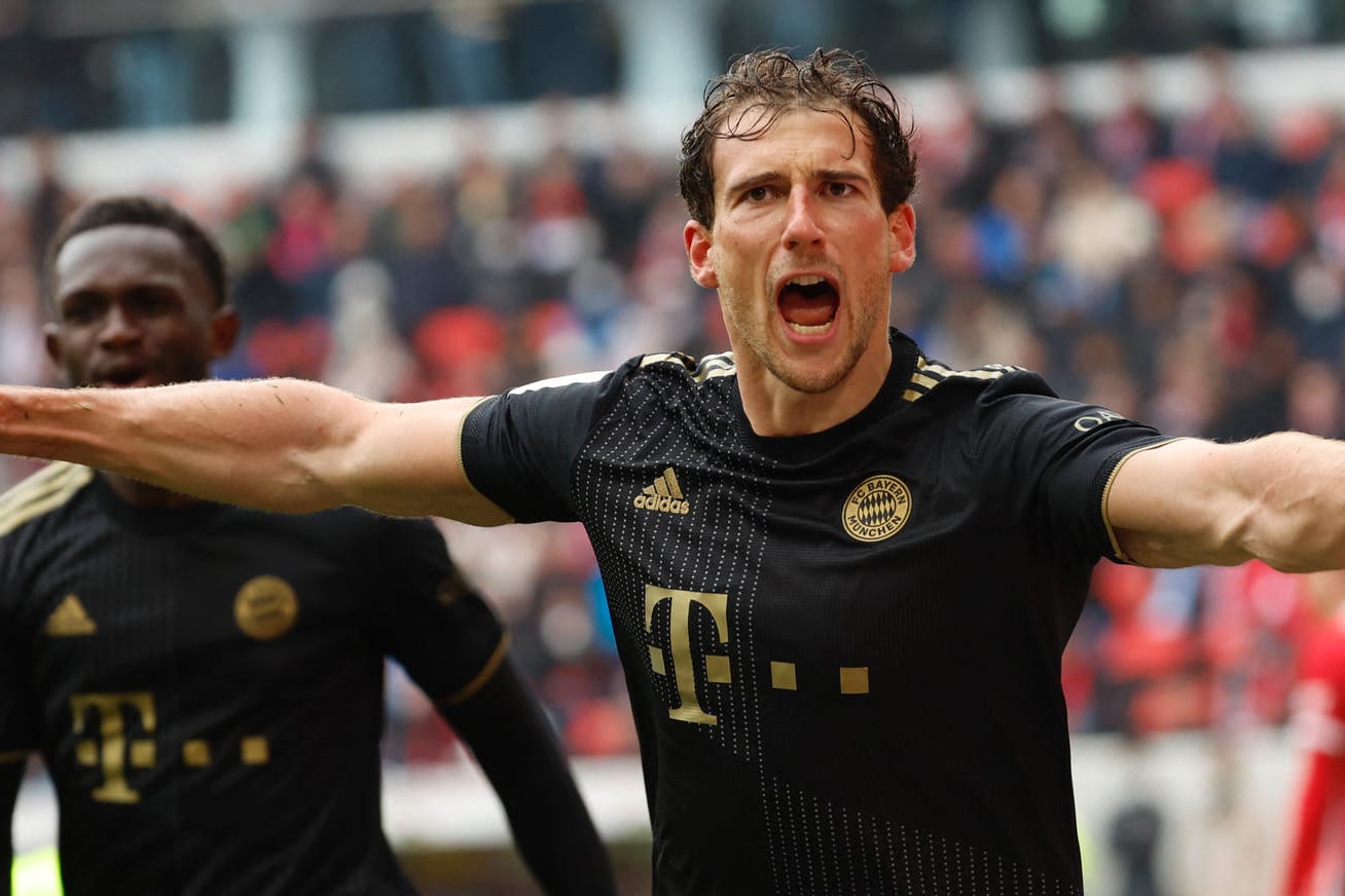 Leon Goretzka nach seinem Führungstreffer: Der Bayern-Rückkehrer köpfte das 1:0.