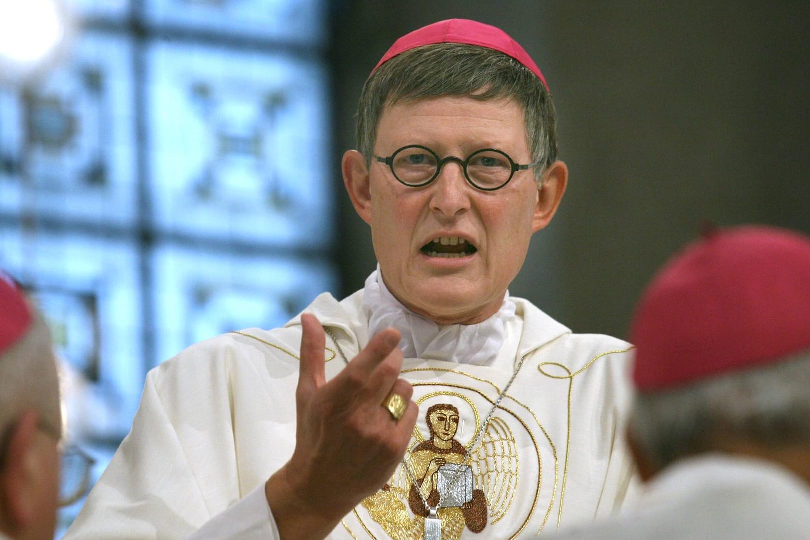 Erzbischof Rainer Maria Woelki bei seiner Amtseinführung in der Berliner Hedwigskathedrale (Archivbild): Der 65-Jährige will auch nach seiner Auszeit im Amt bleiben.