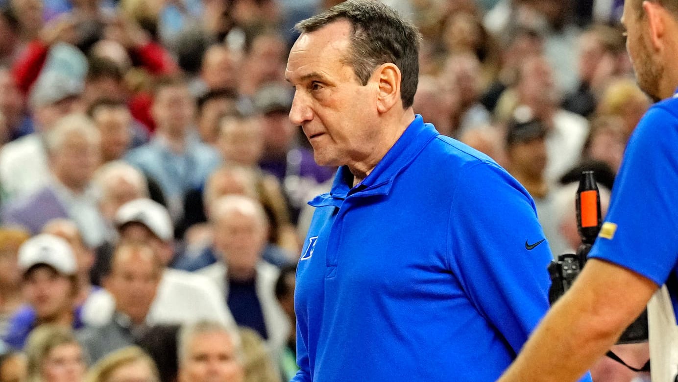 Mike Krzyzewski: Die Trainer-Ikone verlässt nach der Niederlage gegen North Carolina die Halle.