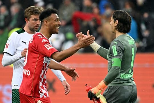 Rettete den Gladbachern gegen Mainz einen Punkt: Torhüter Yann Sommer (r).