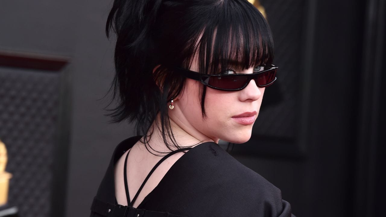 Ganz cool: Sängerin Billie Eilish bei der 64. Ganz cool: Sängerin Billie Eilish bei der 64.