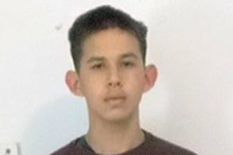 Wer hat Ilyas Kaparov gesehen? Die Polizei Wunsiedel sucht nach dem 15-Jährigen, der seit einem Monat verschwunden ist und sich vielleicht in Nürnberg aufhält.