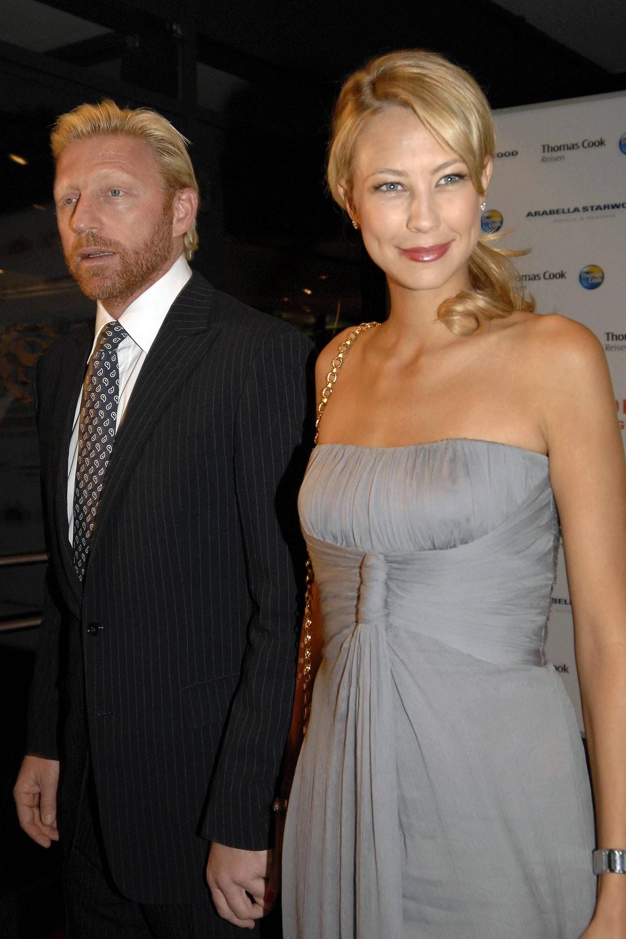 Sandy Meyer-Wölden: Das Model und Boris Becker gaben 2008 nicht nur bekannt, ein Paar zu sein, sondern verkündeten gleichzeitig auch ihre Verlobung. Ein paar Monate danach folgte die Trennung.