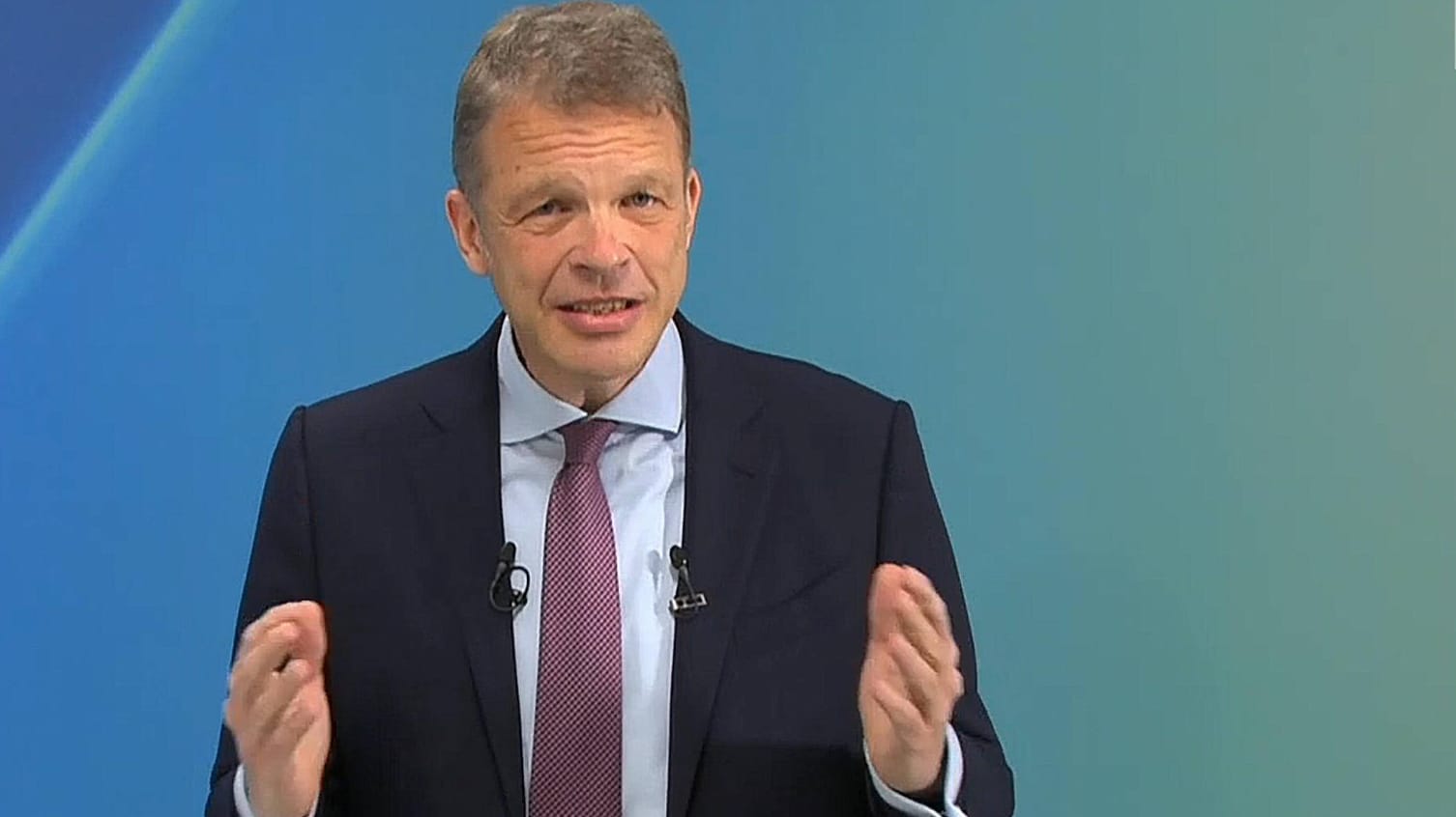 Christian Sewing (Archivbild): Der Deutsche-Bank-Chef ist zugleich Präsident des Bundesverbands deutscher Banken. Christian Sewing (Archivbild): Der Deutsche-Bank-Chef ist zugleich Präsident des Bundesverbands deutscher Banken.