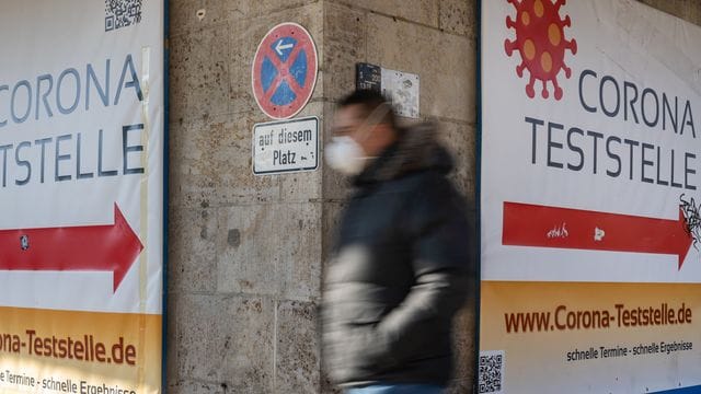 Eine Corona-Teststelle in München. Eine Corona-Teststelle in München.