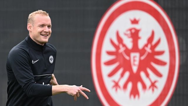 Freut sich mit der Eintracht auf den FC Barcelona: Sebastian Rode.