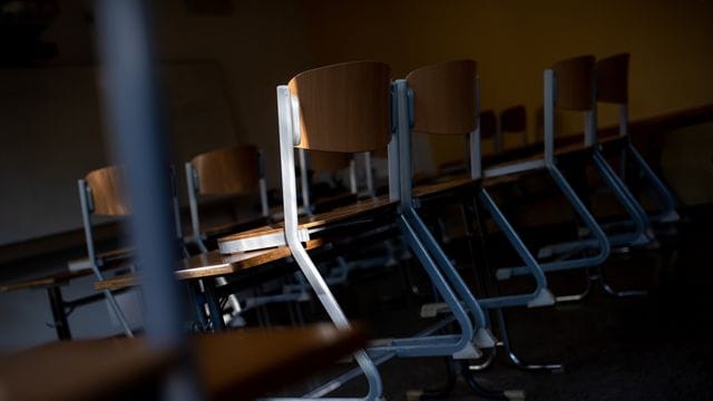 Die Wahl der Schule fürs Kind kann zu Streit zwischen den Eltern führen. Die Wahl der Schule fürs Kind kann zu Streit zwischen den Eltern führen.