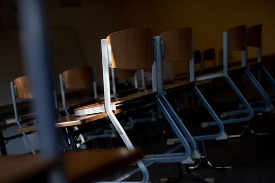 Die Wahl der Schule fürs Kind kann zu Streit zwischen den Eltern führen.