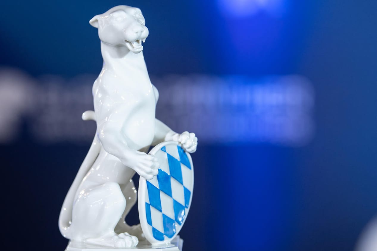 Der blaue Panther ist die Trophäe des Bayerischen Fernsehpreises.