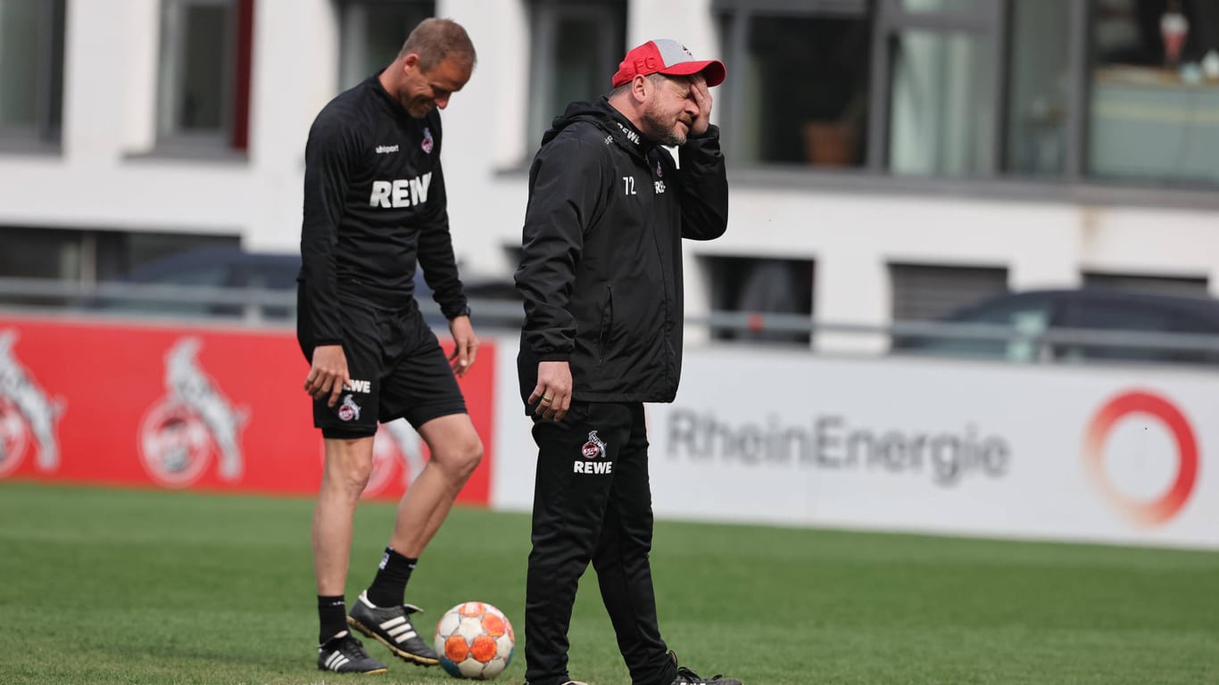Steffen Baumgart beim FC-Training in Köln: Modeste kehrt zurück, Schmitz und Schindler fallen weiter aus.