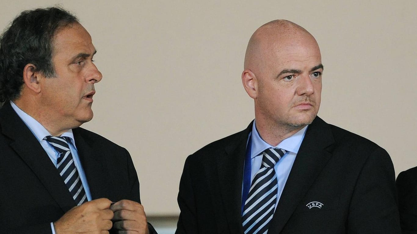 Michel Platini (l.) und Gianni Infantino: Die Funktionäre im Jahr 2011, damals war Platini Uefa-Präsident und Infantino Uefa-Generalsekretär.